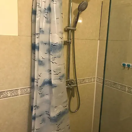 Cristina 2 Konukevi Mangalya